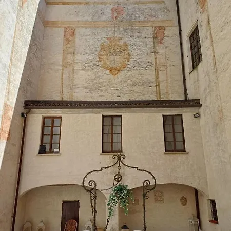 Castello Di *