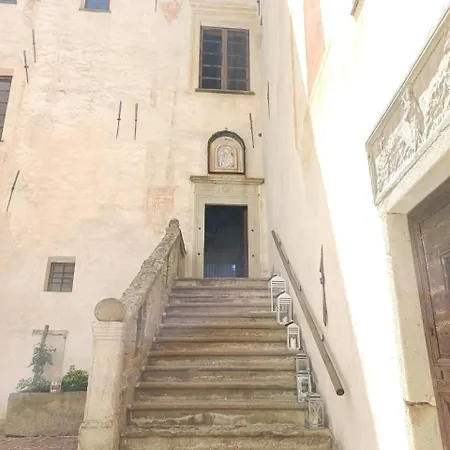 Castello Di Apartment *